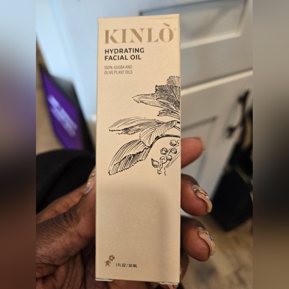 Kilo Hydrating Facial Product (bundles of 2 only) - Picture 4 of 8